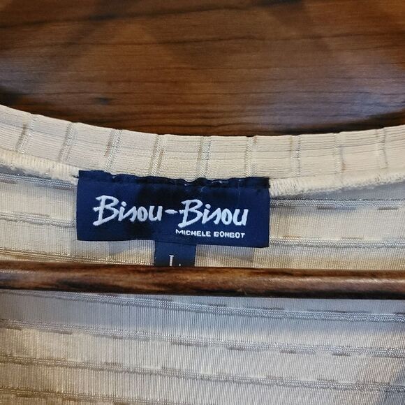 Bisou Bisou Top - Picture 2 of 2